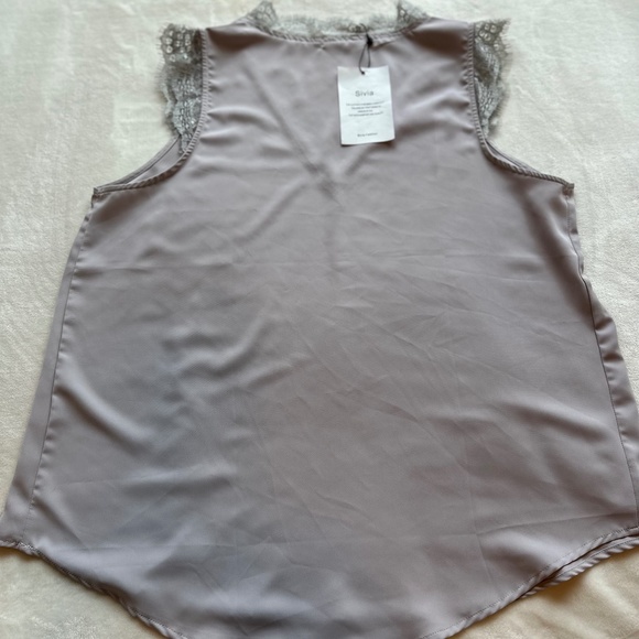 Sivia Women’s Grey Sleeveless Blouse Size XL - Picture 2 of 4